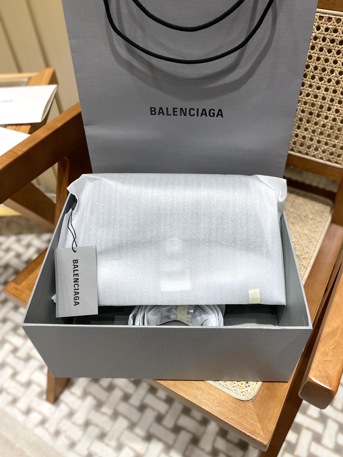 Balenciaga Downtown 29CM BAG 671353黑色鳄鱼纹/黑扣
