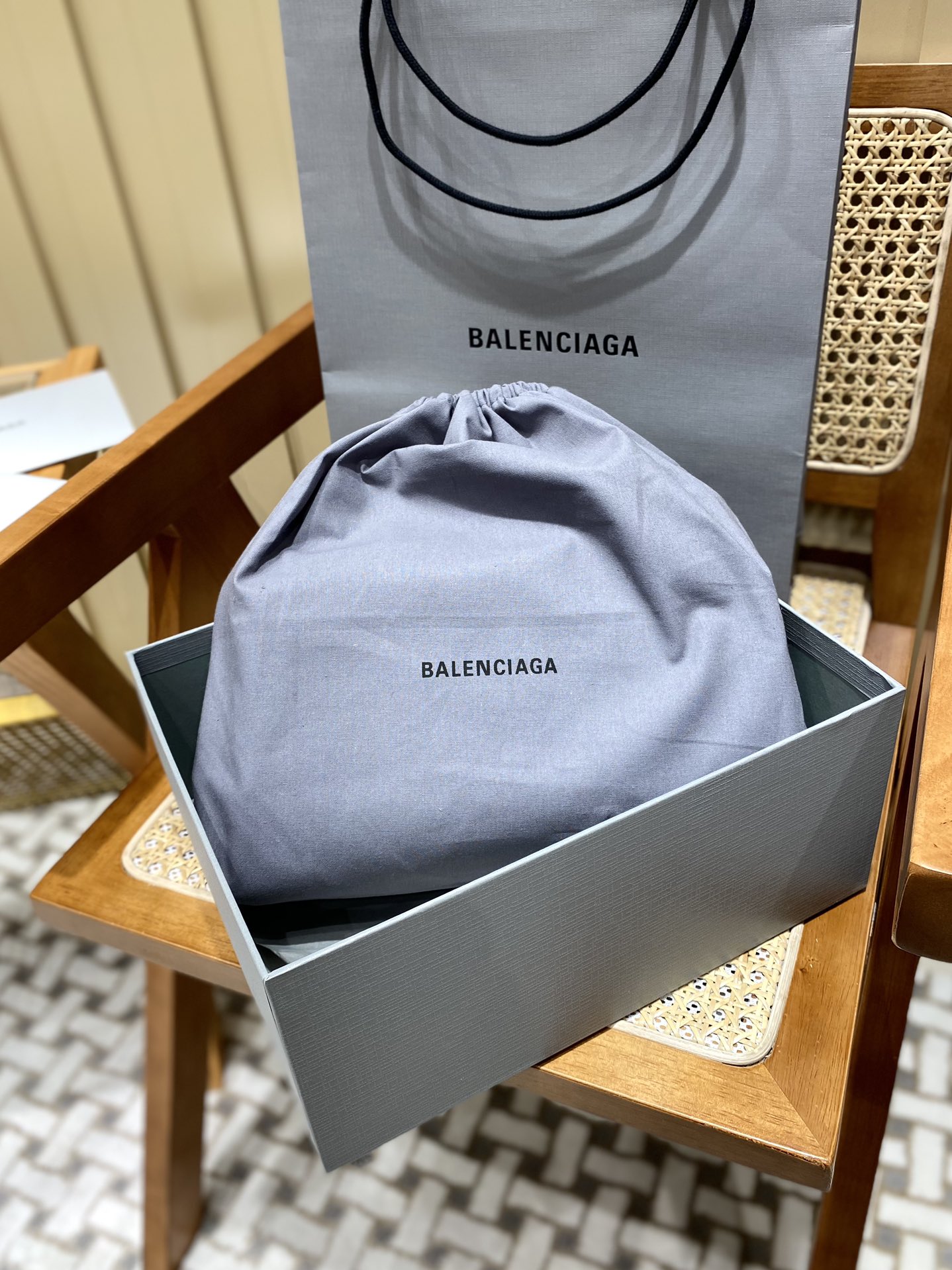 Balenciaga Downtown 29CM BAG 671353黑色鳄鱼纹/黑扣