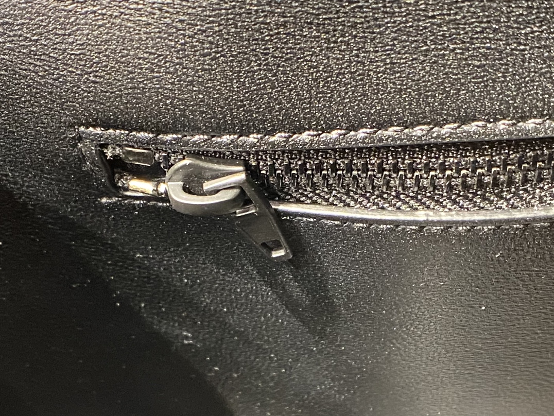 Balenciaga Downtown 29CM BAG 671353黑色/黑扣