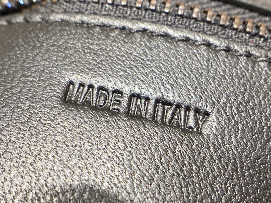 Balenciaga Downtown 29CM BAG 671353黑色/黑扣