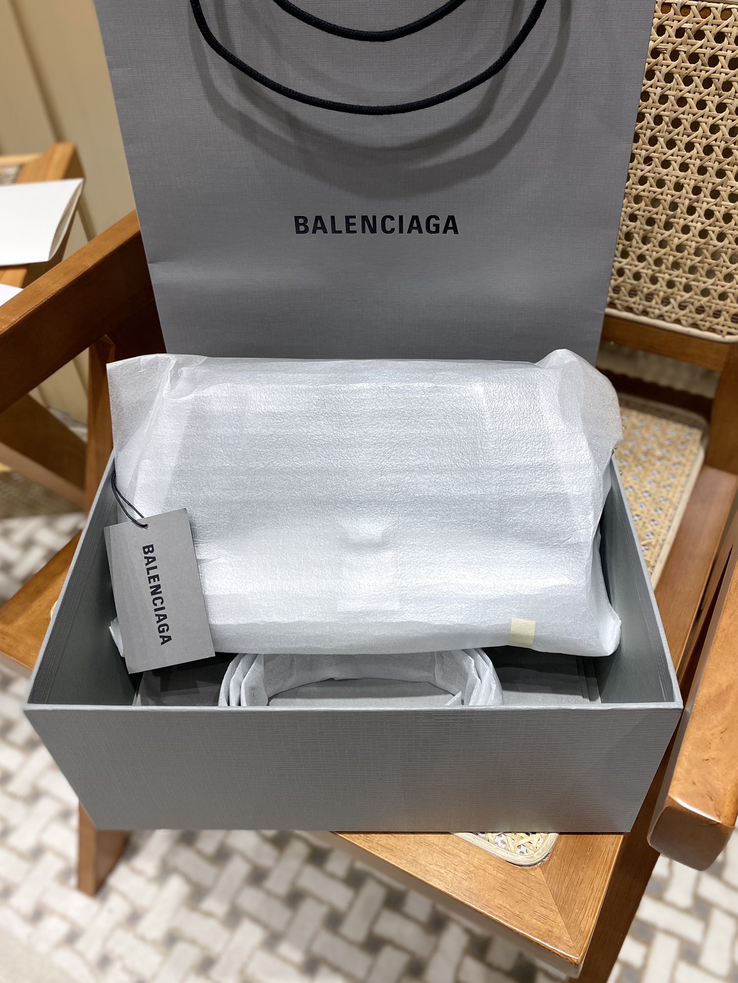 Balenciaga Downtown 29CM BAG 671353黑色/黑扣