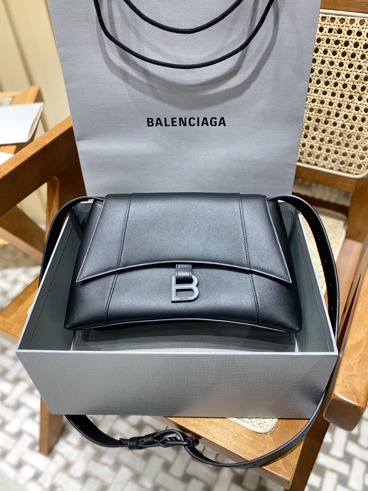 Balenciaga Downtown 29CM BAG 671353黑色/黑扣