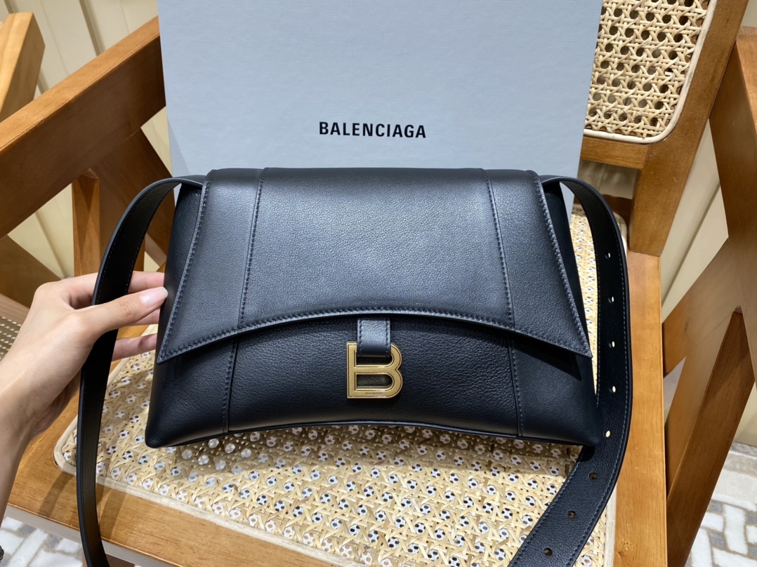 Balenciaga Downtown 29CM BAG 671353黑色/金扣