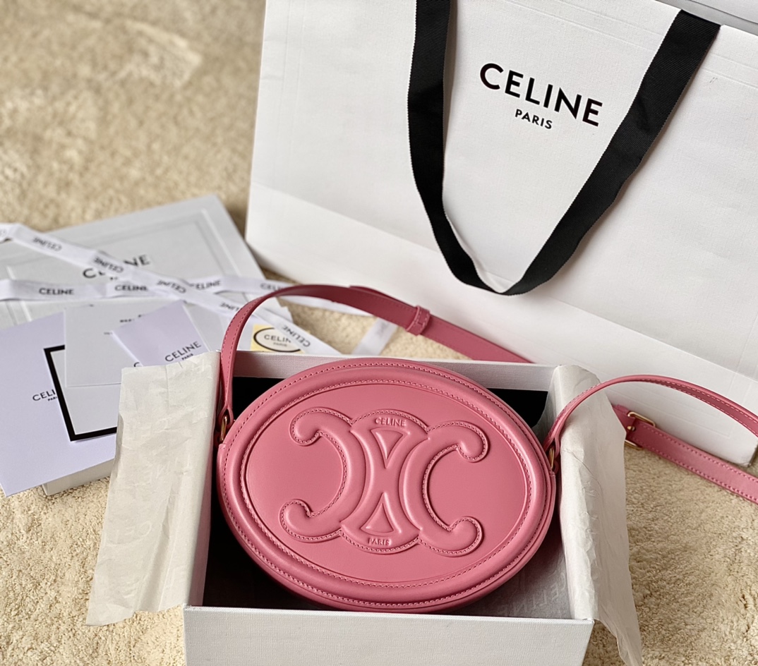 CELINE 光滑牛皮革斜挎椭圆形猪鼻子包 198603粉色