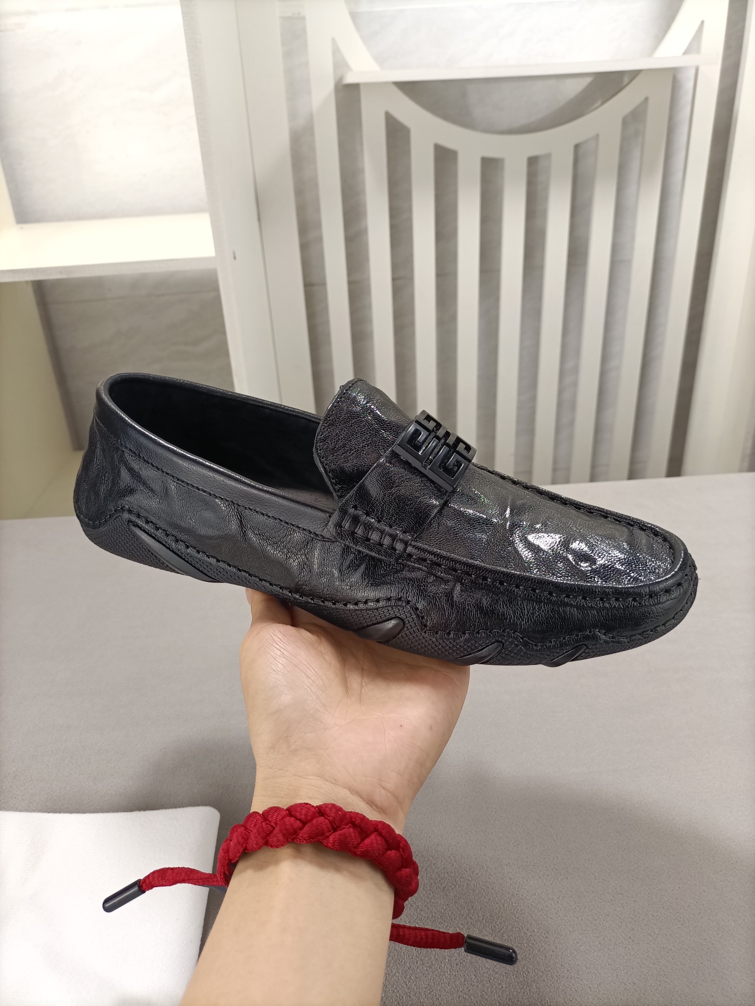 PP I5 商品商标： 纪梵希 Givenchy 休闲豆豆鞋正码