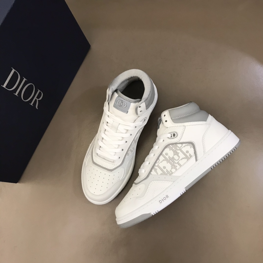 DIOR迪奥 光滑牛皮革精心制作高帮B27休闲运动鞋