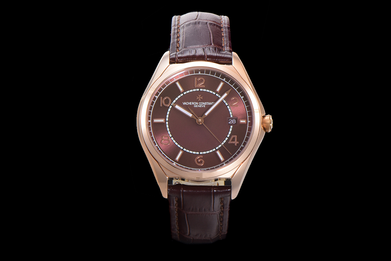 NO:946343,Produced by ZF Label, white shell, gold case, diamonds. ZF Label Factory launches the 'King of Steel's Hot Products' Vacheron Constantin VC Wuluzhi series three-hand watch BJ1 [can be worn for sports and business, without losing both style and taste!  】【Four core competencies】Watch size 40mm  2. Equipped with a customized version of the 1326 movement, leading the era of all-in-one computers!  3. It took a year and a half for the rich-lined shell to be perfectly deciphered, an exclusive interpretation of Vacheron Constantin's high-end polishing. 4. The micro-arched sapphire crystal glass is white and flawless, and can be seen clearly. It shows the original character. [Full style, very stylish] 1. The strap is made of the top Italian calfskin, using VC original hand-sewing techniques. 2. Maltese cross butterfly buckle. It has been hammered out of the mountains. All the attention is heading 'west' to ZF's latest steel king.  Welcome watch friends from all walks of life to appreciate and play with the luxurious and exquisite recommended men’s mechanical watches. For the best luxury recommendations as gifts, please look for the exclusive quality of the ZF standard factory, vacheron, cowhide19860909ZF标 出品 白壳 金壳 钻 ZF标 Factory 再推“钢王爆品”江诗丹顿 VC 伍陆之型系列三针腕表 BJ1【运动商务皆可盘,格调 品味两不失！】【四大核心竞争力】腕表尺寸40mmX9.6mm1.原装在手,捕捉神韵,拆解开模,对位精髓！2.搭载定制版1326型机芯,引领一体机的时代！3.线条丰富的壳体通过一年半才完美破译,独家诠释江诗丹顿的高端打磨4.微拱型蓝宝石水晶玻璃白璧无瑕,视而能清.尽显原装本色.【逼格满满 格调非常】1.表带采用最顶级的意大利胎牛皮,采用VC原厂手工缝制技艺.2.马耳他十字蝴蝶表扣.千锤百炼出深山 万众瞩目朝“西”来ZF最新钢王 欢迎各路表友鉴赏把玩奢华精致推荐男士机械腕表 送礼最佳奢华推荐请认准ZF标厂独家品质,,vacheron,cowhide,Watch