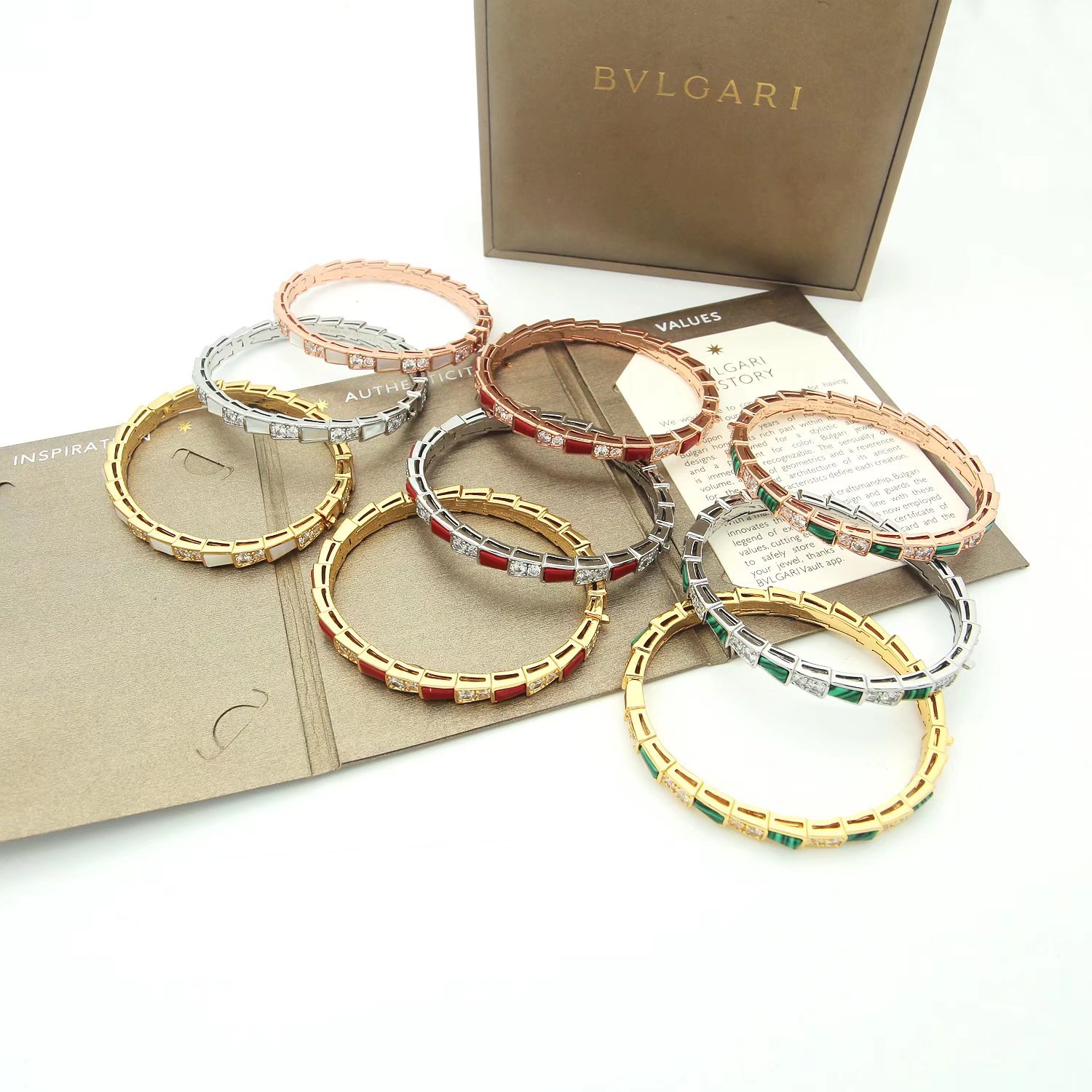 BVLGARI Bvlgari Bracelet Or jaune plaqué 18 carats - Qualité supérieure