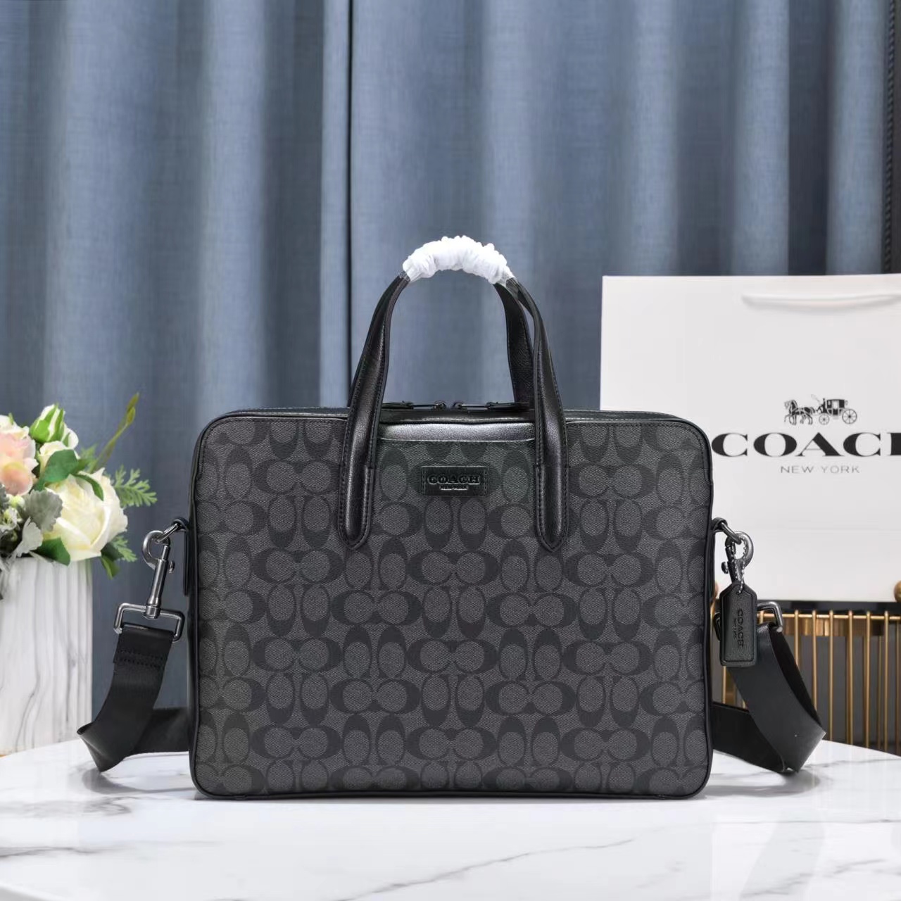 Coach 蔻驰  540原版购入打版 做工精细 原版牛皮+原版五金男神必备㊙ 特别有面子 成功男士需要更高档的男包高端大气 出差上班必备尺寸：39*28*9