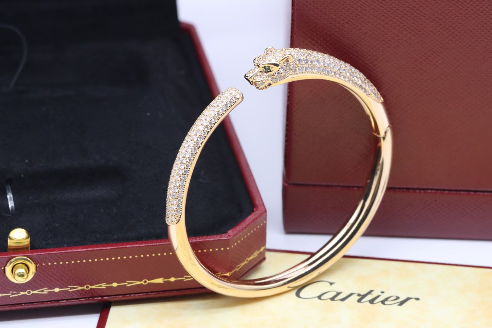 Cartier Cartier 高‮珠级‬宝系列 玫‮金瑰‬满钻 豹‮手子‬镯