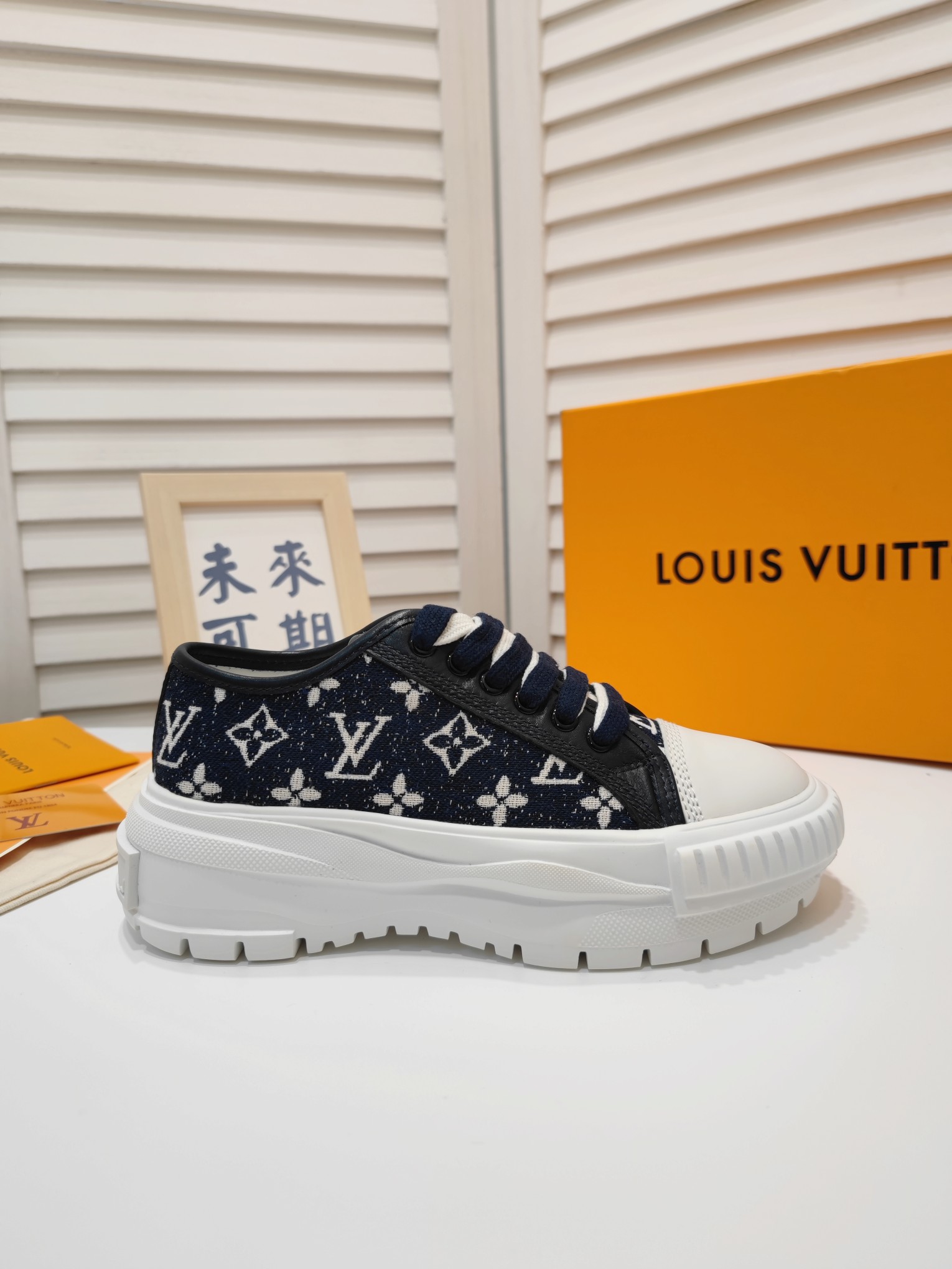 Louis Vuitton Shoes Sneakers Calfskin Canvas Cotton Cowhide Rubber Silk TPU LV Circle High Tops