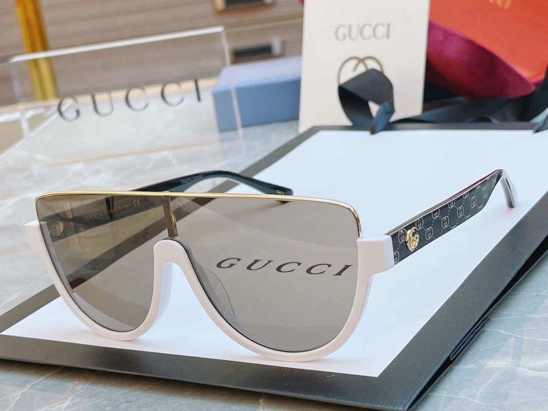，【GUCC*】古*驰新款太阳镜，GG0989SK，潮流新款半框连体镜，可配情侣款。SIZE59口12-
