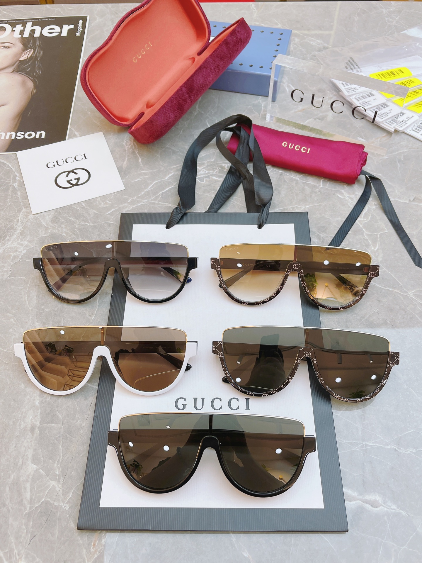 ，【GUCC*】古*驰新款太阳镜，GG0989SK，潮流新款半框连体镜，可配情侣款。SIZE59口12-