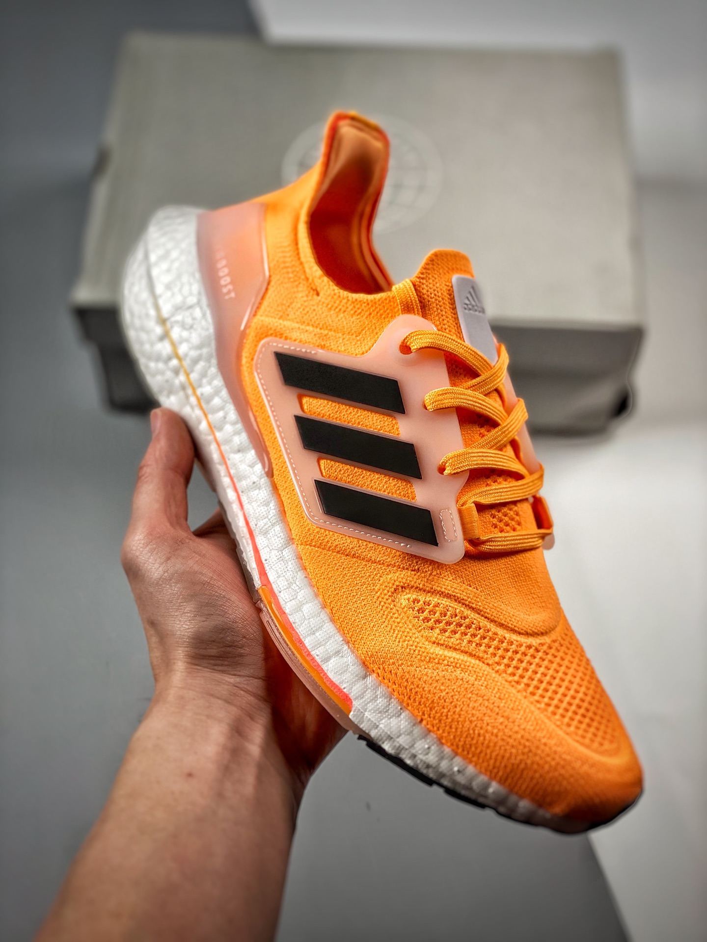 -2 Ultra Boost 8.0 Blanco-Naranja, lanzamiento simultáneo en tienda, fotos reales en primer lanzamiento. En comparación…