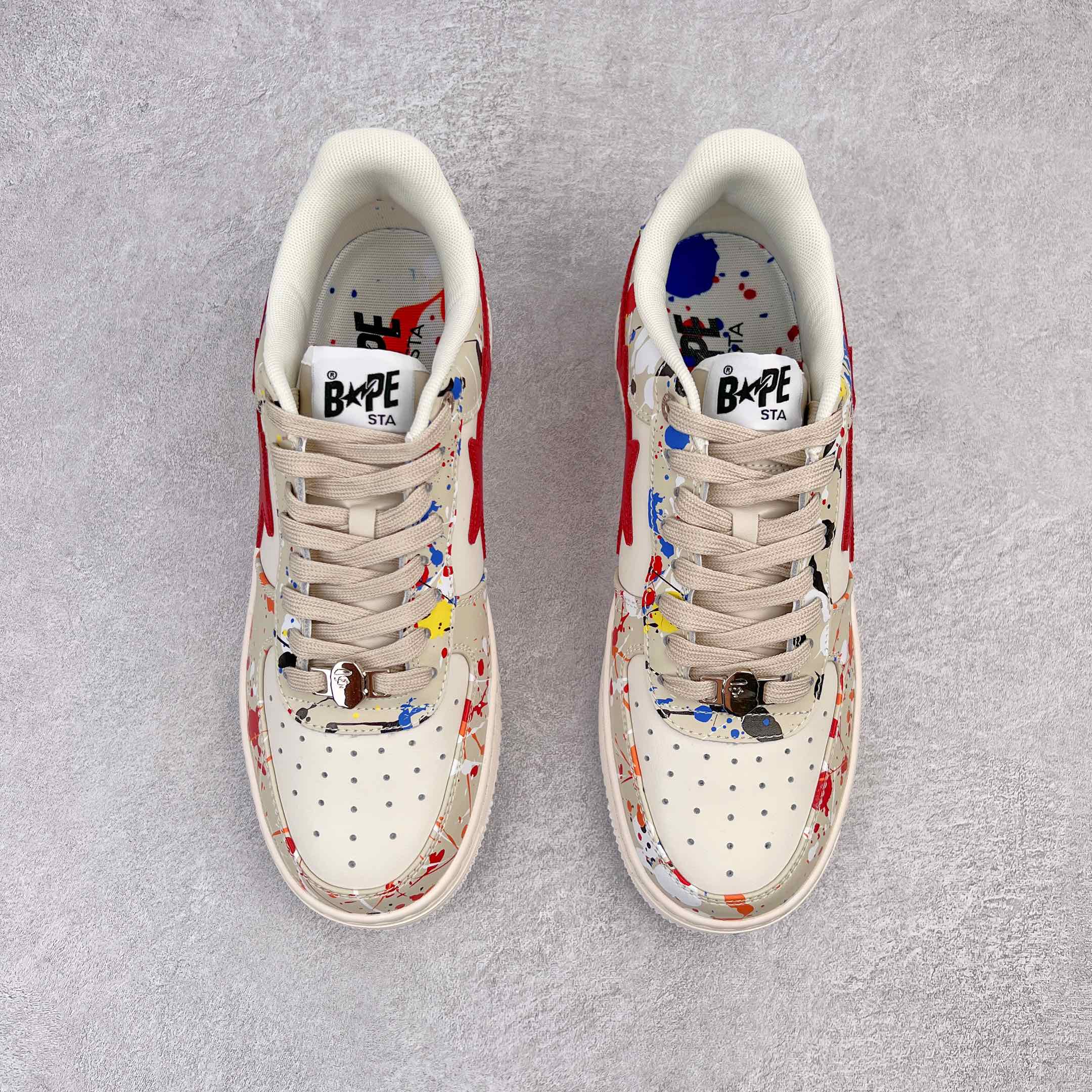 图片[2]-＃C版纯原 Bape Sta To Low 明星同款 猿人头经典漆皮低帮运动休闲板鞋 全套原纸板楦头开发 确保原汁原味 市场最完美低趴版型 一比一鞋头弧度高度鞋身弧度 外贸平台指定订单 匠心打造 开发时长超过半年 独家私模磨具冲刀加持 原厂特供皮料光泽色卡零偏差 内里均采用市场最好的超软原厂填充棉 原数据进口机台高频印压LOGO 最高QC检验标准 控制溢胶瑕疵 深浅定位均保持zp一致 中底嵌入Ortholite缓震材质 全套原包装 包含猿人logo 定制防尘袋 尺码：36 36.5 37 38 38.5 40 40.5 41 42 42.5 43 44 44.5 45 46-选品中心