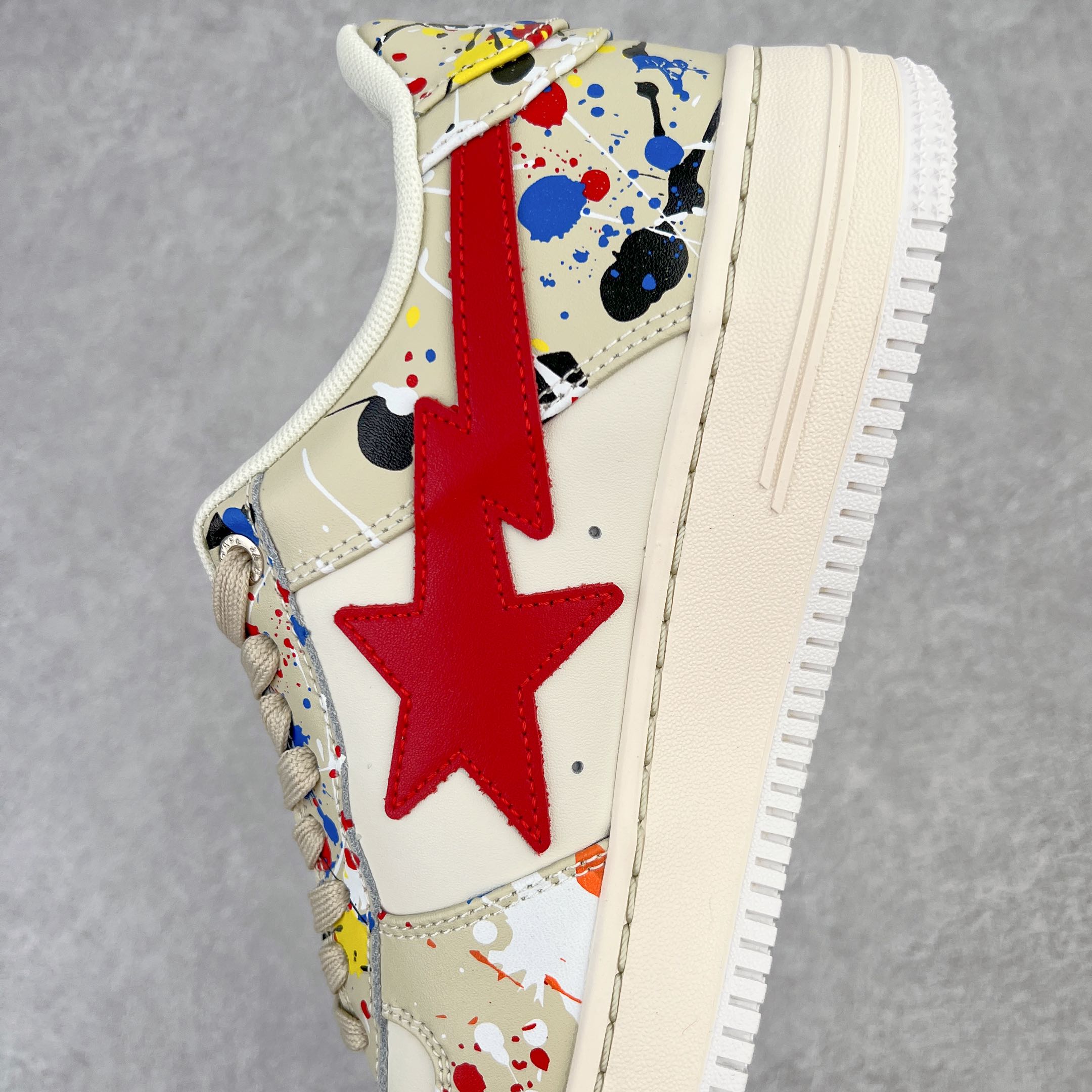 图片[7]-＃C版纯原 Bape Sta To Low 明星同款 猿人头经典漆皮低帮运动休闲板鞋 全套原纸板楦头开发 确保原汁原味 市场最完美低趴版型 一比一鞋头弧度高度鞋身弧度 外贸平台指定订单 匠心打造 开发时长超过半年 独家私模磨具冲刀加持 原厂特供皮料光泽色卡零偏差 内里均采用市场最好的超软原厂填充棉 原数据进口机台高频印压LOGO 最高QC检验标准 控制溢胶瑕疵 深浅定位均保持zp一致 中底嵌入Ortholite缓震材质 全套原包装 包含猿人logo 定制防尘袋 尺码：36 36.5 37 38 38.5 40 40.5 41 42 42.5 43 44 44.5 45 46-选品中心