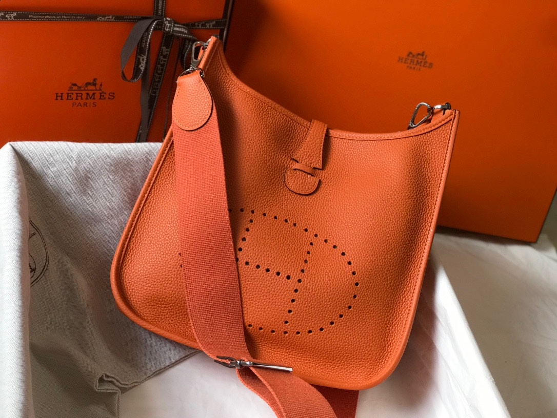 Hermès Evelyne 28cm Togo レザーショルダーバッグ