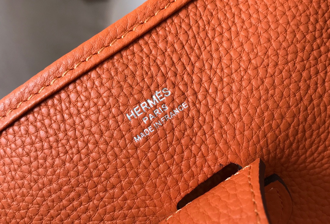 Hermès Evelyne 28cm Togo レザーショルダーバッグ