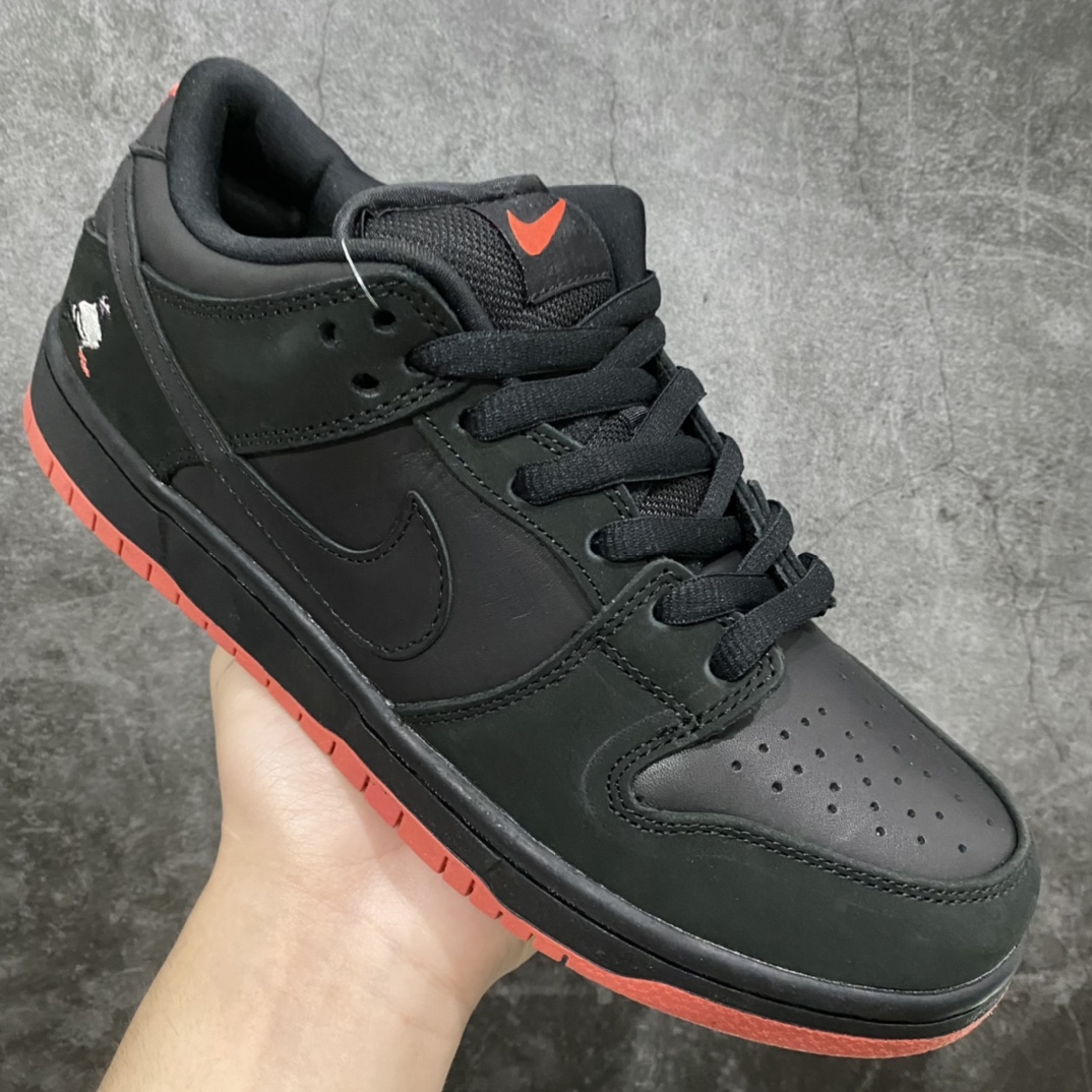 图片[3]-L版Staple x Nike SB Dunk Low 元年配色 黑鸽子联名🕊 发售货号：883232-008 诠释当前市面最高版 购入发售原鞋开发 原装麂皮定制原版皮料 细节匹配原鞋 诠释当前最高版本 区别市售先行版本‼️ 尺码：35.5 36 36.5 37.5 38 38.5 39 40 40.5 41 42 42.5 43 44 44.5 45 46-选品中心