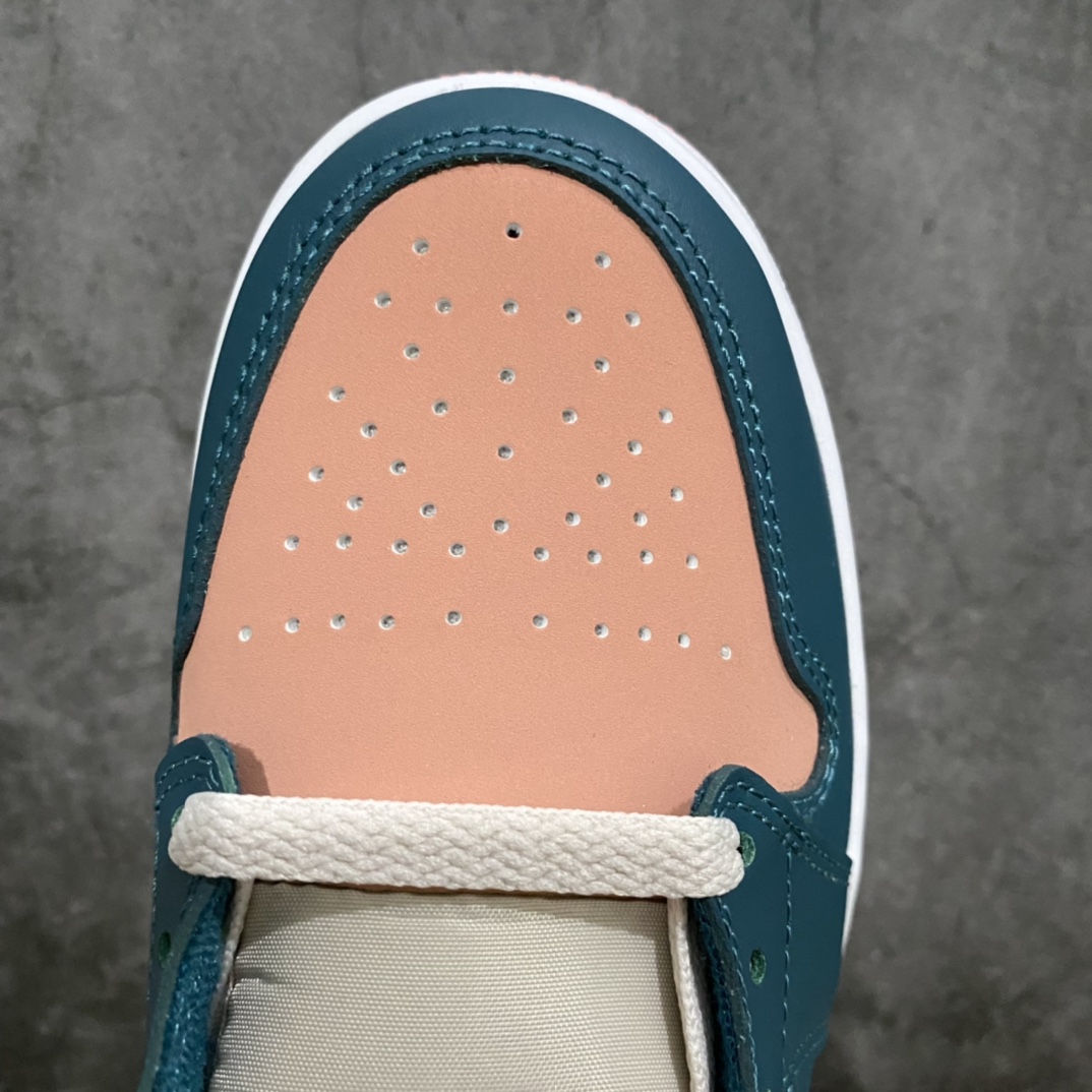 图片[5]-GC(dt)过验版 Air Jordan AJ1 Mid 中帮 粉绿 BQ6472-308 市面唯一纯原级别 无需拼图大几率过验 后跟方块横7针竖3针 全网唯一正确细节 全鞋电脑针车 完美零毛边处理 原厂内置全掌气垫 价格定位良心 平台专用代工流水线出品 一眼公司既视感 拿到手的一瞬间就与众不同 碾压市面所有版本 认准细节 全部原鞋开发 每一个配色都会采购原鞋确认细节 打破市面看图做货无好货之说 细节精确 所有配色原数据档案开发！ 尺码：36 36.5 37.5 38 38.5 39 40 40.5 41 42-选品中心