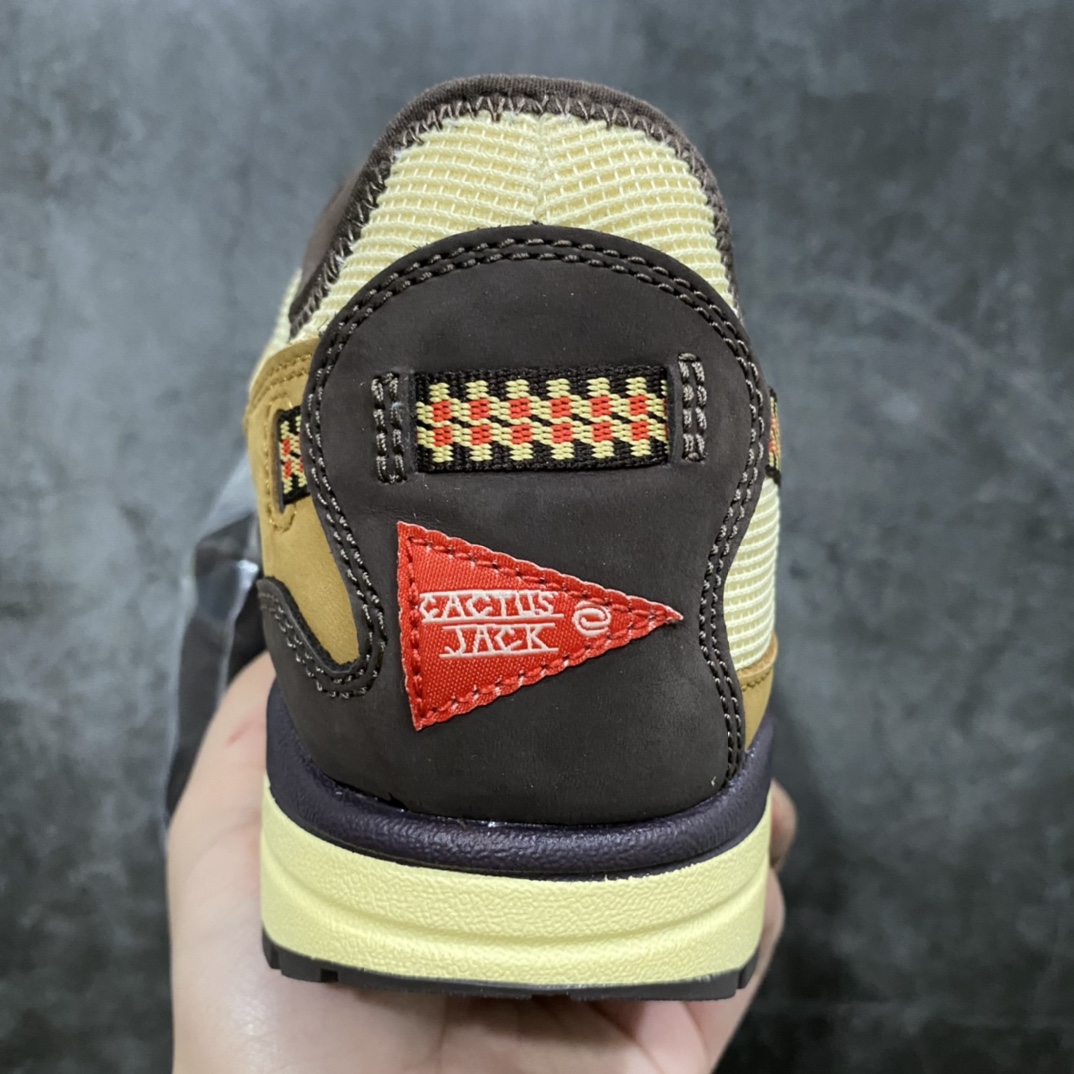 图片[4]-H12出品 年度鞋王TS X Air MAX 1 经典倒钩 卡其配色 最早高成本购入原鞋 原厂无色差皮料 绒感十足 卡色完美同步公司货 50块一对原厂swoosh钩子 唯一采用正确织带 唯一原厂尼龙鞋带 所见即得 货号： DO9392 200 尺码：36 36.5 37.5 38 38.5 39 40 40.5 41 42 42.5 43 44 44.5 45 46 47.5-选品中心