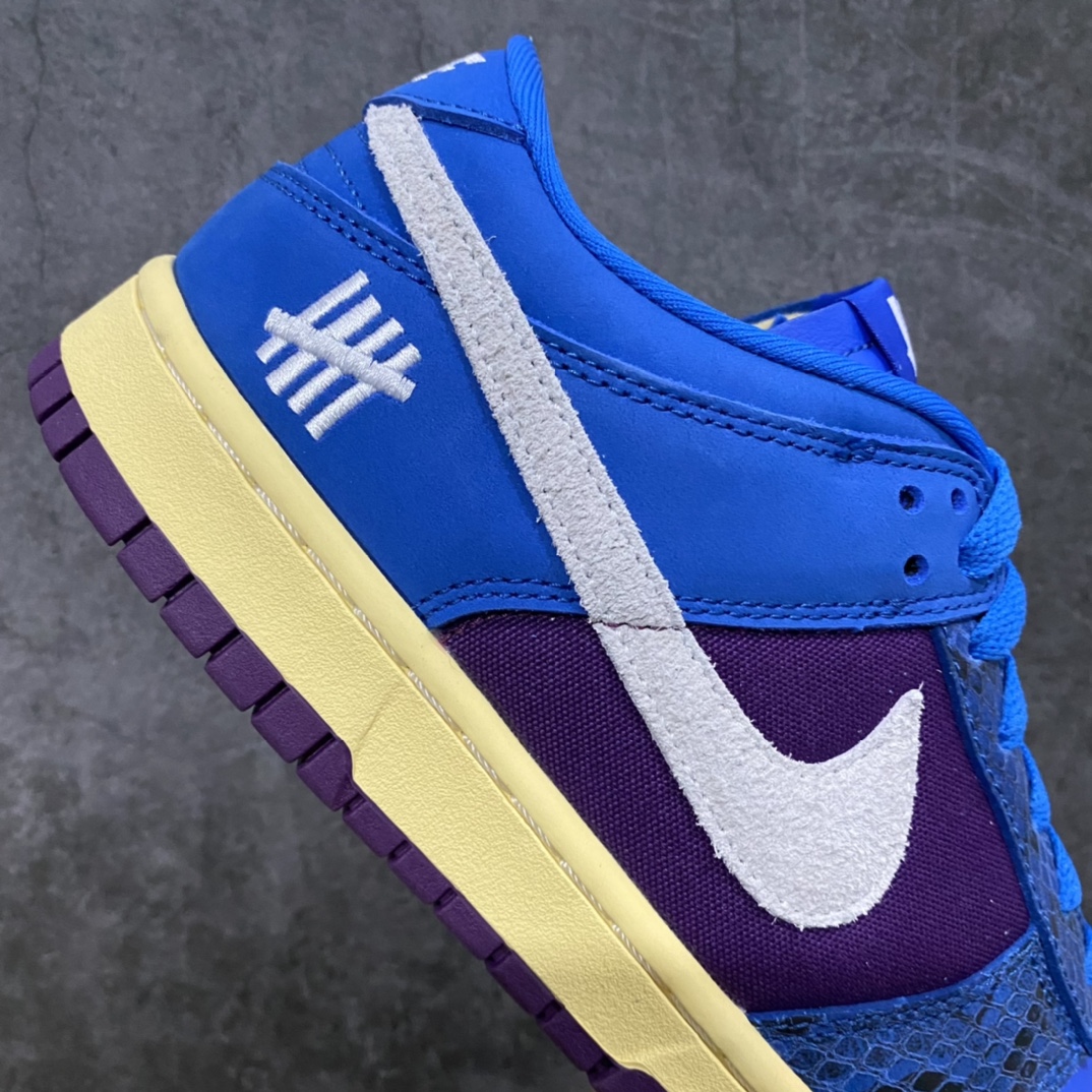 图片[7]-H12版本出货 目前最正确版本 Undefeated x NK Dunk Low SP \”5 on lt\” 联名 蓝紫 蛇纹 全套原纸版 原楦头 打造完美灵魂版型 全鞋面采用宝蓝蛇鳞纹皮料 原档案原装大底 原厂百宏织唛舌标 原厂中底布COAST拉帮线 原档案数据后跟弧度 针车已达正品标准 全网唯一私模 最大尺码达到48.5码 尺码 40/48.5-选品中心