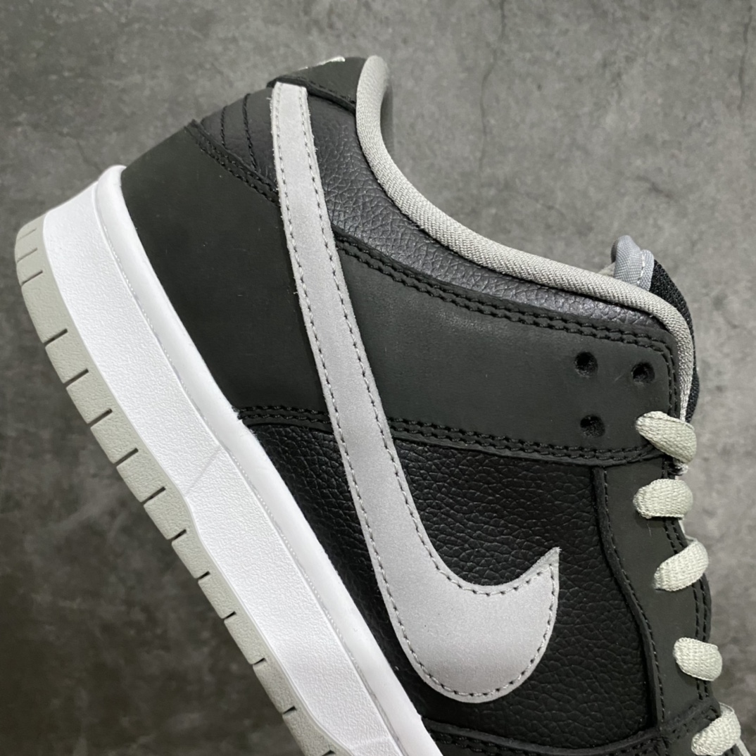 图片[7]-PK版本 Nike SB Dunk Low \”J-Pack Shadow\” 影子灰 男女同款 复古休闲板鞋 货号：BQ6817-007\\t #独家原版原盒 原底原料 开模打造 #原厂织唛鞋标 高精密准度 #原楦原纸板开发 匹配原版98%以上 #后跟垫棉独家呈现 反口里弧度正确 #全新后跟电绣 精准针数与正品一致 #原厂皮料 质感无敌 #皮料切割干净 无任何毛边 清洁度细节完美 尺码：36 36.5 37.5 38 38.5 39 40 40.5 41 42 42.5 43 44 44.5 45 46 47.5-选品中心