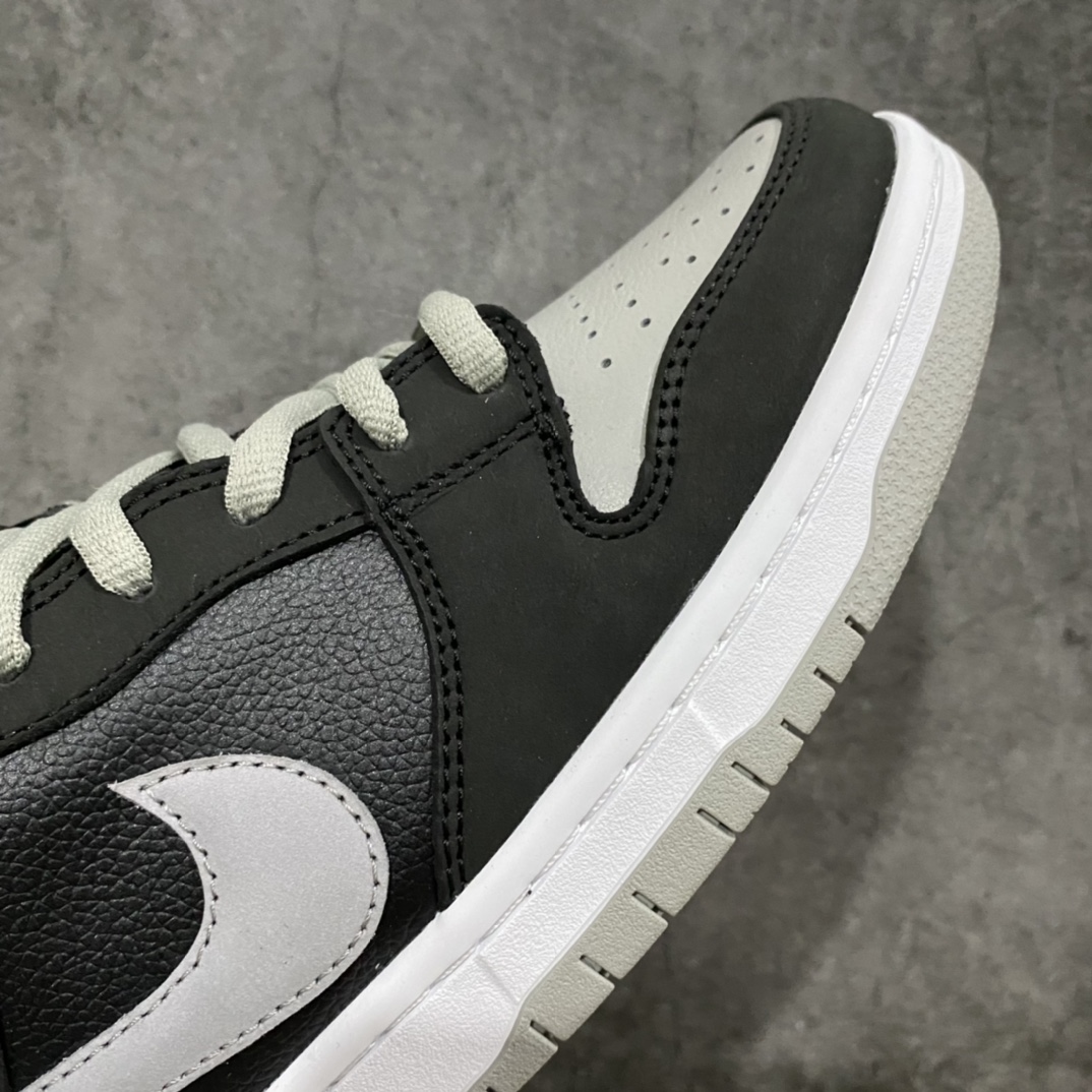 图片[6]-PK版本 Nike SB Dunk Low \”J-Pack Shadow\” 影子灰 男女同款 复古休闲板鞋 货号：BQ6817-007\\t #独家原版原盒 原底原料 开模打造 #原厂织唛鞋标 高精密准度 #原楦原纸板开发 匹配原版98%以上 #后跟垫棉独家呈现 反口里弧度正确 #全新后跟电绣 精准针数与正品一致 #原厂皮料 质感无敌 #皮料切割干净 无任何毛边 清洁度细节完美 尺码：36 36.5 37.5 38 38.5 39 40 40.5 41 42 42.5 43 44 44.5 45 46 47.5-选品中心