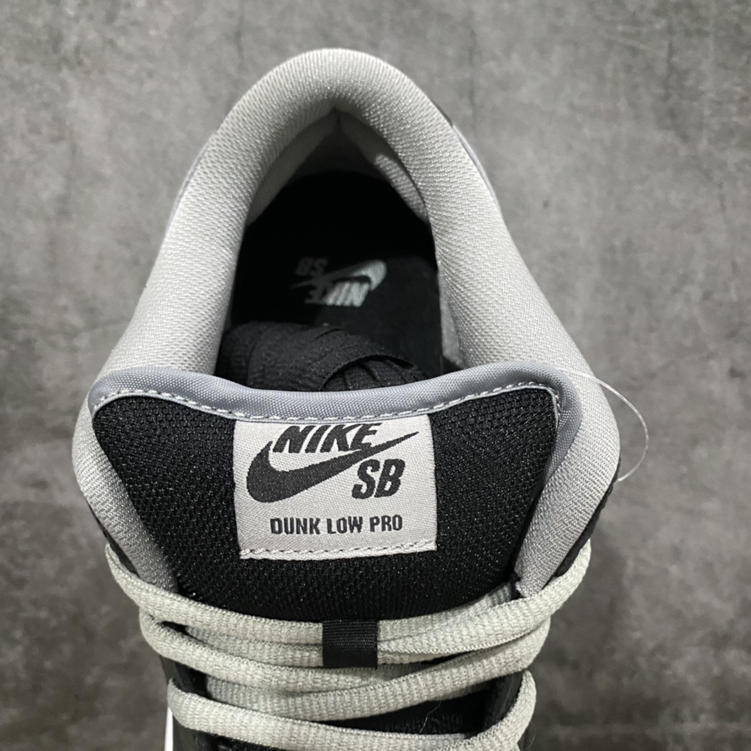 图片[8]-PK版本 Nike SB Dunk Low \”J-Pack Shadow\” 影子灰 男女同款 复古休闲板鞋 货号：BQ6817-007\\t #独家原版原盒 原底原料 开模打造 #原厂织唛鞋标 高精密准度 #原楦原纸板开发 匹配原版98%以上 #后跟垫棉独家呈现 反口里弧度正确 #全新后跟电绣 精准针数与正品一致 #原厂皮料 质感无敌 #皮料切割干净 无任何毛边 清洁度细节完美 尺码：36 36.5 37.5 38 38.5 39 40 40.5 41 42 42.5 43 44 44.5 45 46 47.5-选品中心