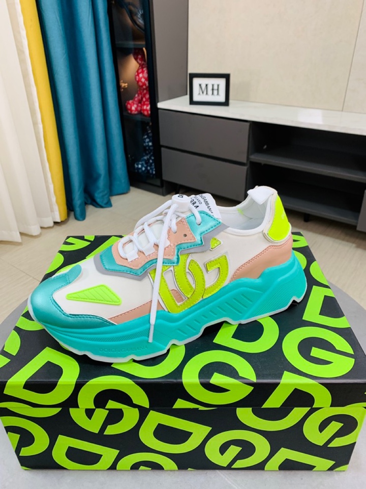 J0  Dolce＆Gabbana最新官网休闲、男鞋原单品质进口头层牛皮网布搭配➕羊里[得意]论材料做工完胜市场所有版本💕最高品质出货 实物拍摄，面料进口凸显品牌独特魅力😘鞋带也是原版定制👻经典系带款鞋 上脚十分舒适 、