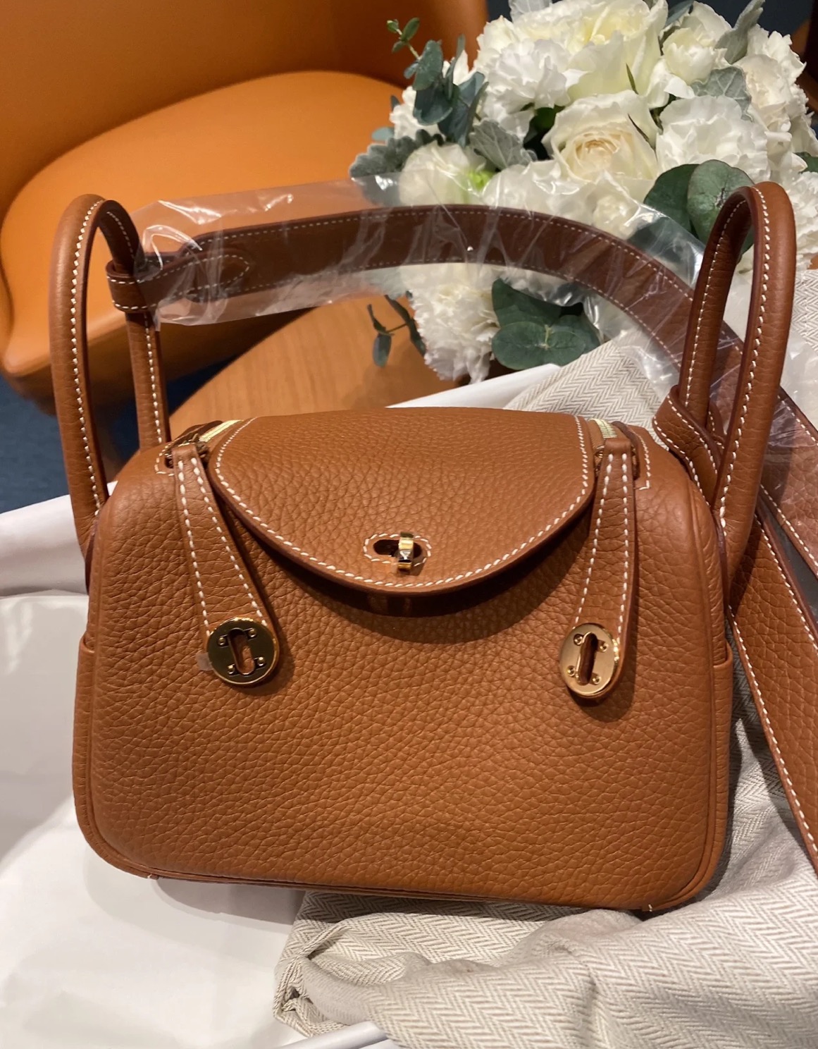 Hermes Lindy Bolsos cruzados y bandoleras Rosa Mini