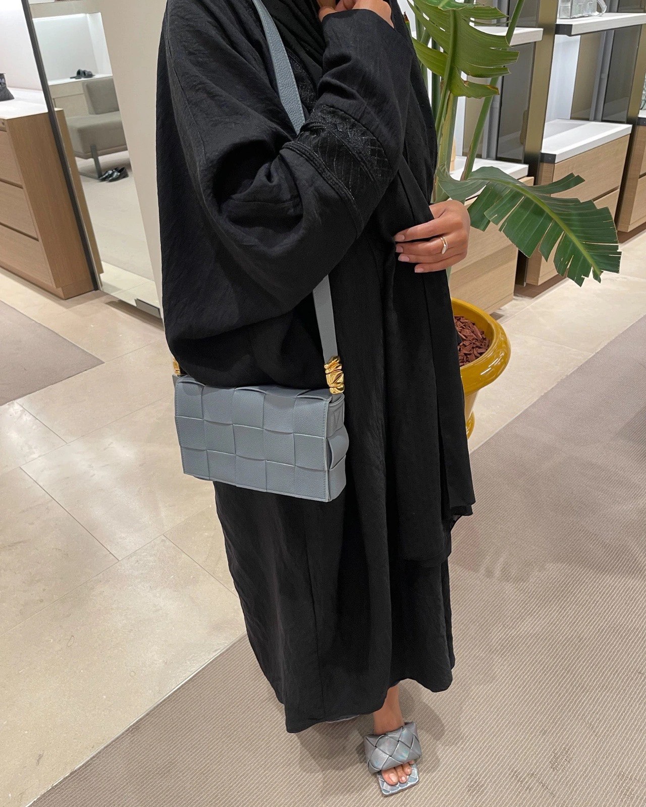 Bottega Veneta CASSETTE 23CM BAG 666870闪电灰