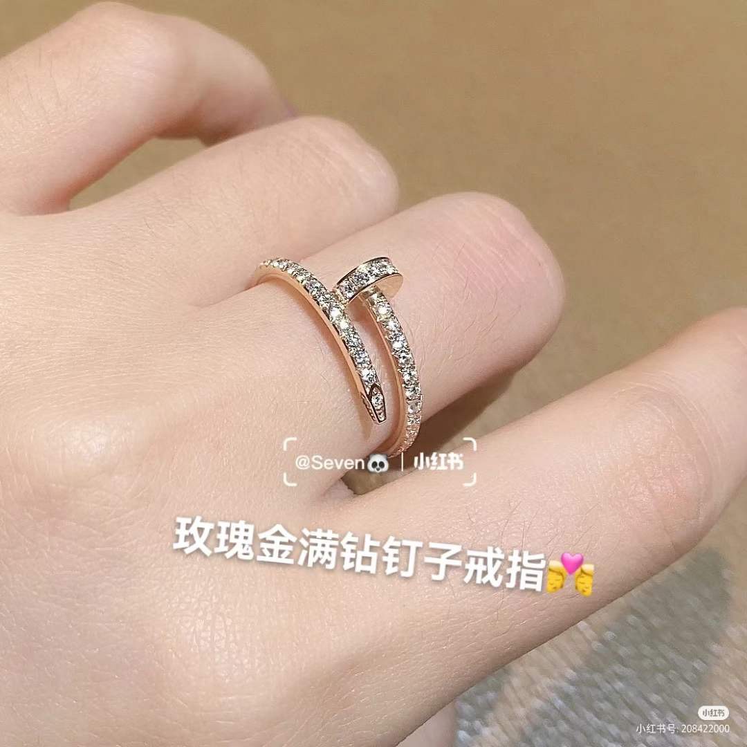 Cartier 卡地亚/Cartier 窄‮钉版‬子戒指 玫瑰金 满钻