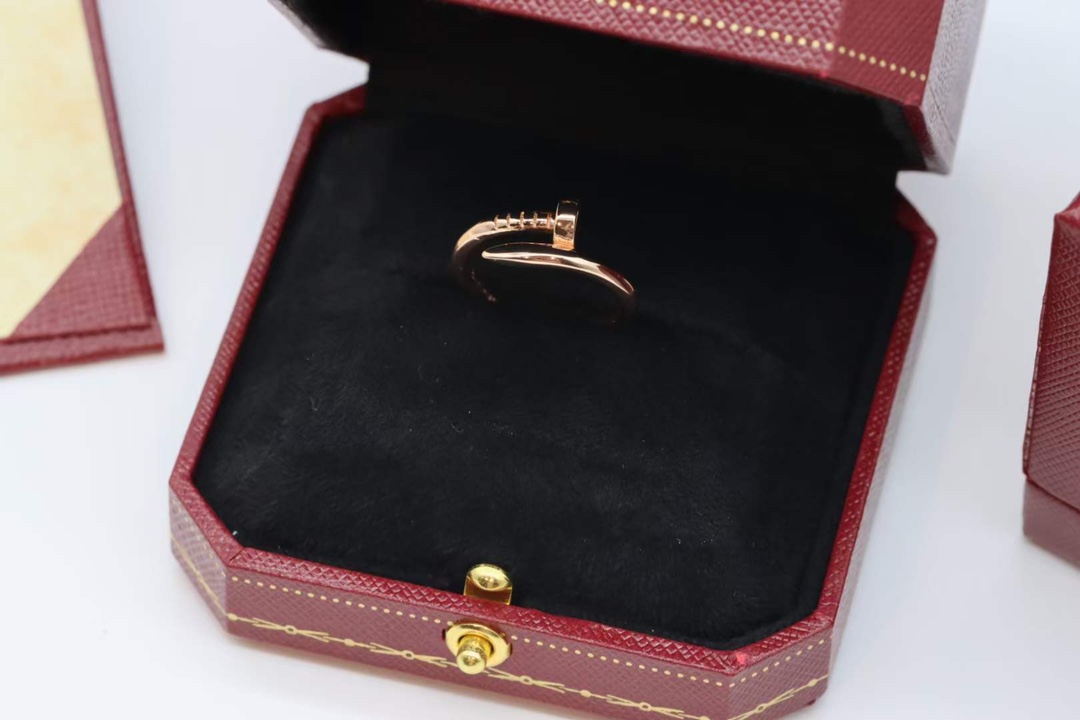 Cartier 卡地亚/Cartier 窄版钉子戒指 玫瑰金 无钻