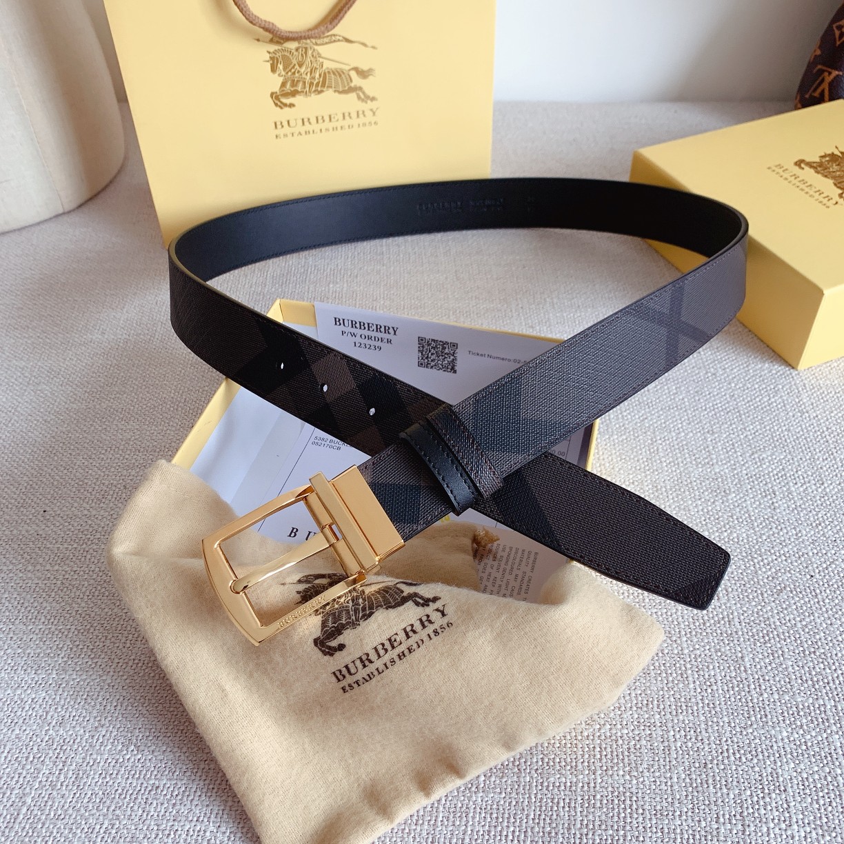 Burberry.巴宝莉全套包装精品