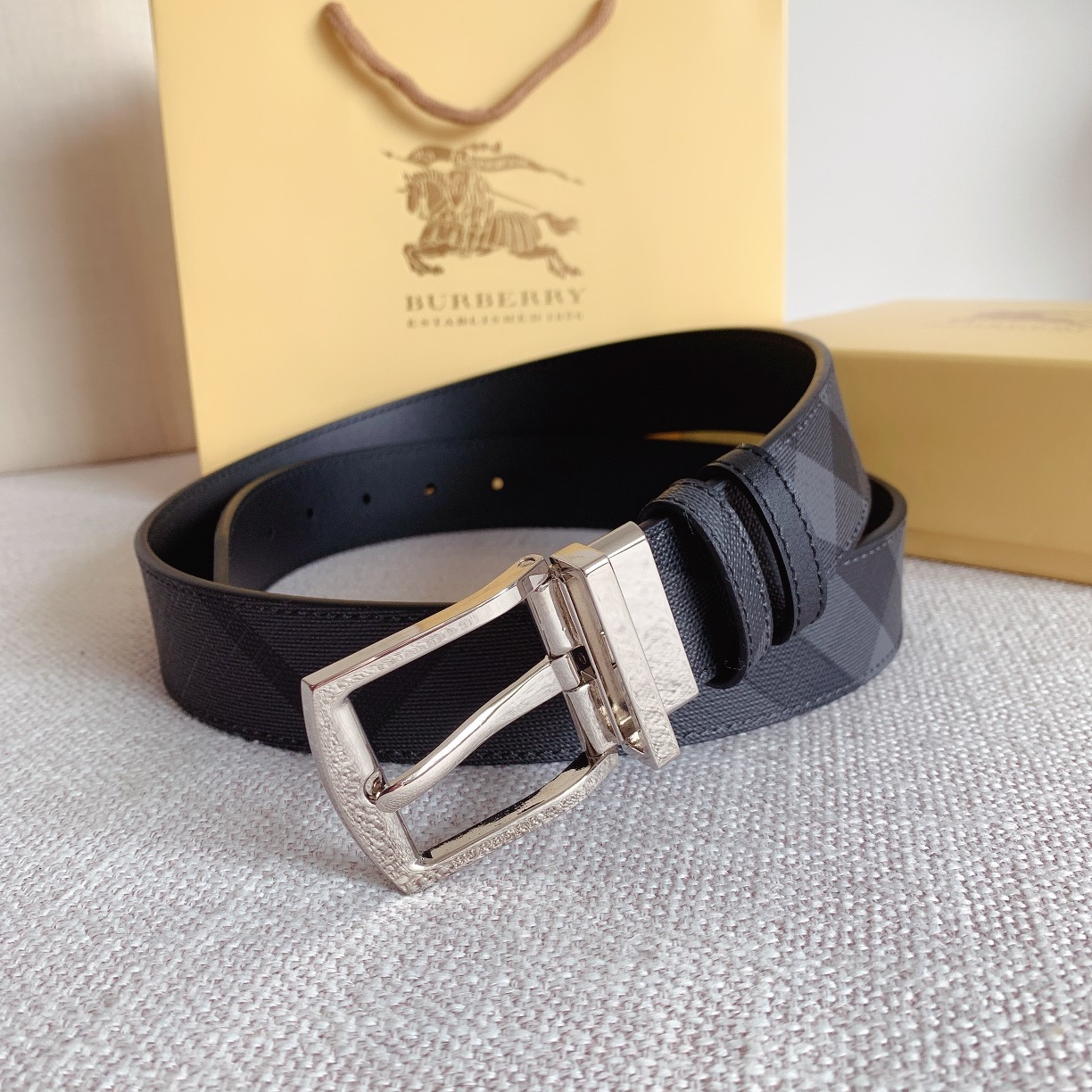 Burberry.巴宝莉全套包装精品