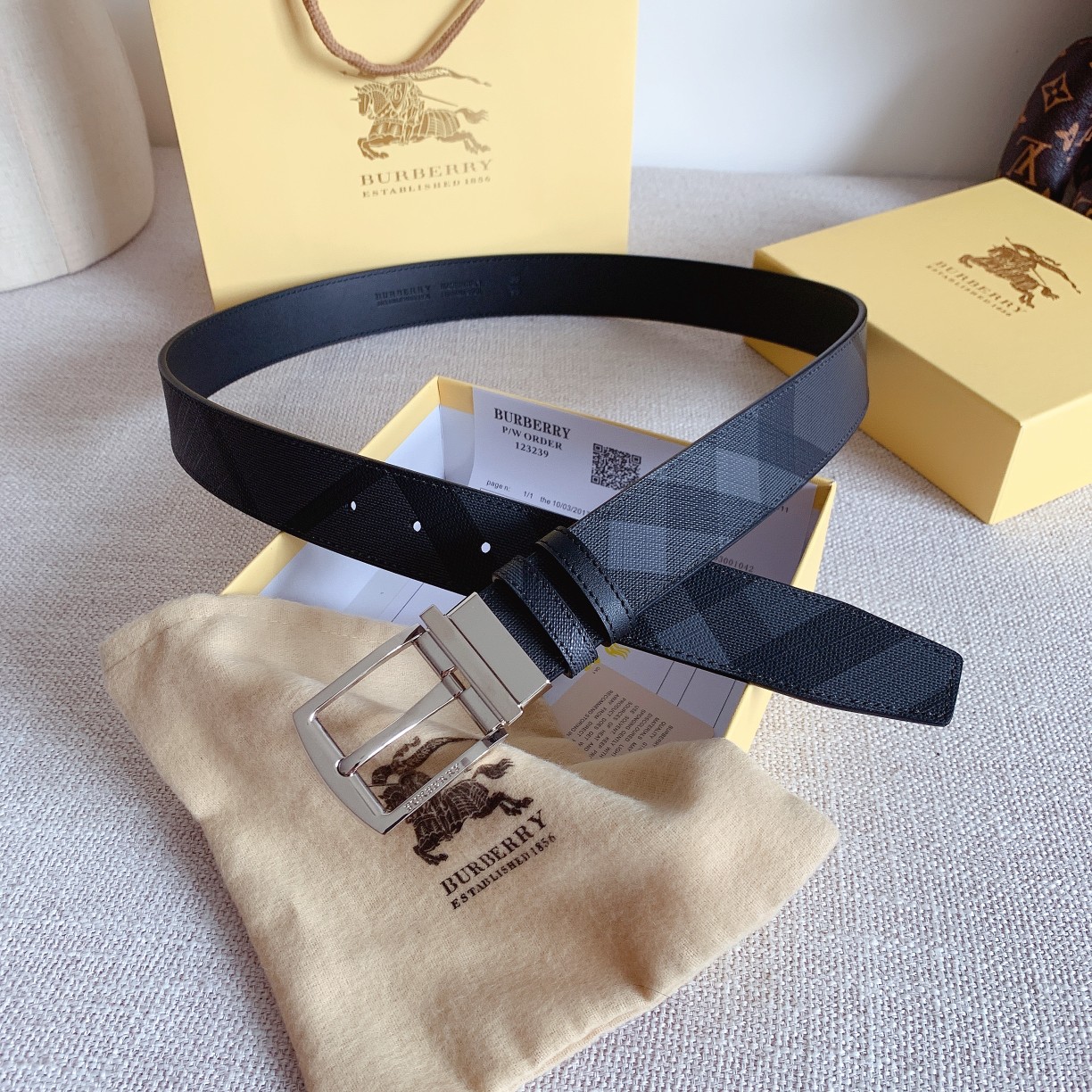 Burberry.巴宝莉全套包装精品