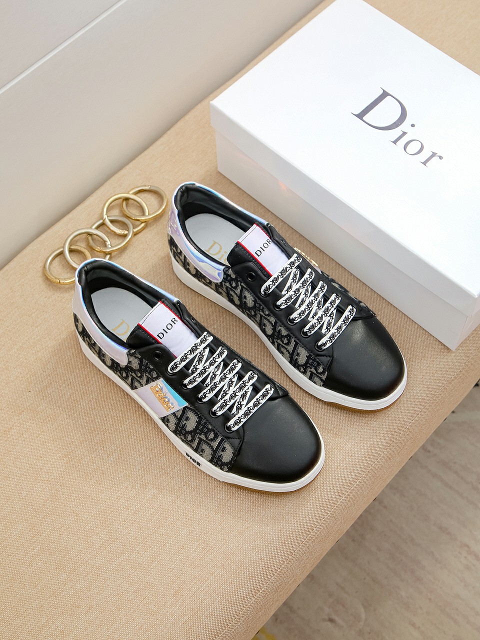 I0 休闲鞋 Dior迪奥2022款潮流半拖男鞋，鞋面采用意大利进口牛皮搭配品牌压花工艺真皮垫脚，防滑耐磨大底款式高调大气，上脚百搭时尚，爆款转38-44，45可订