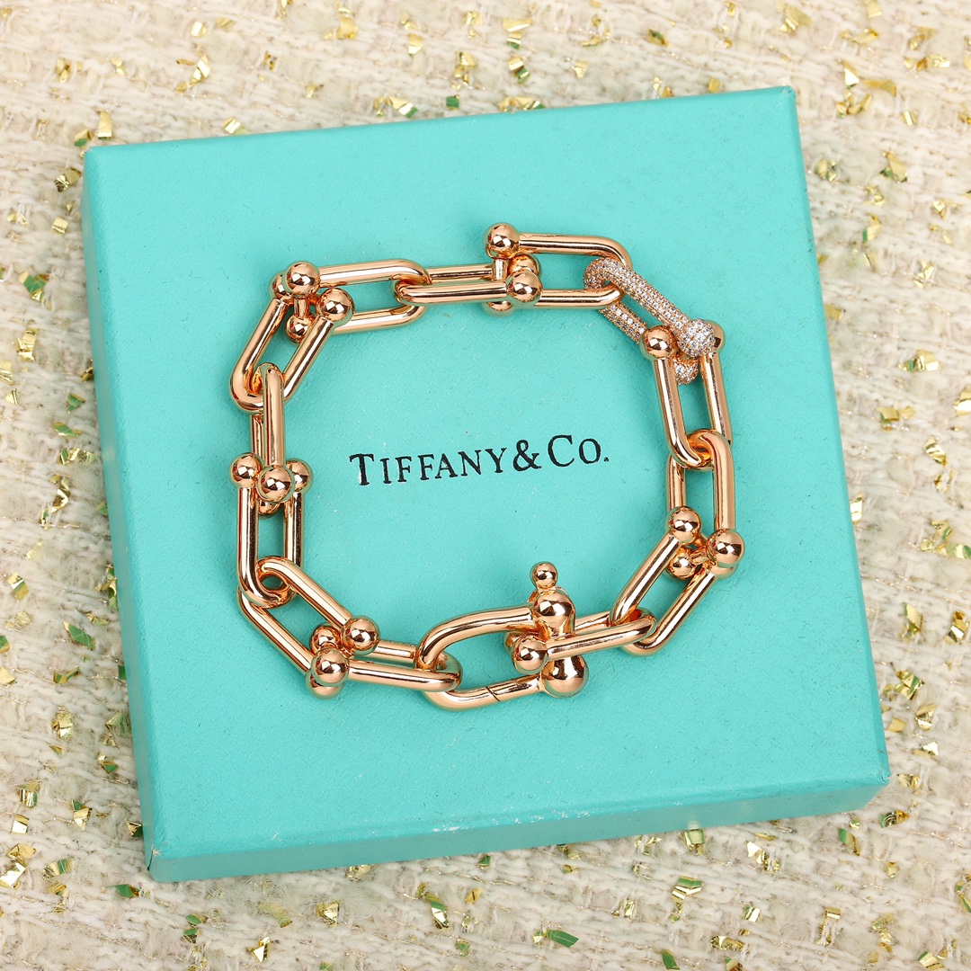 [Tiffany & Co. Jewelry]