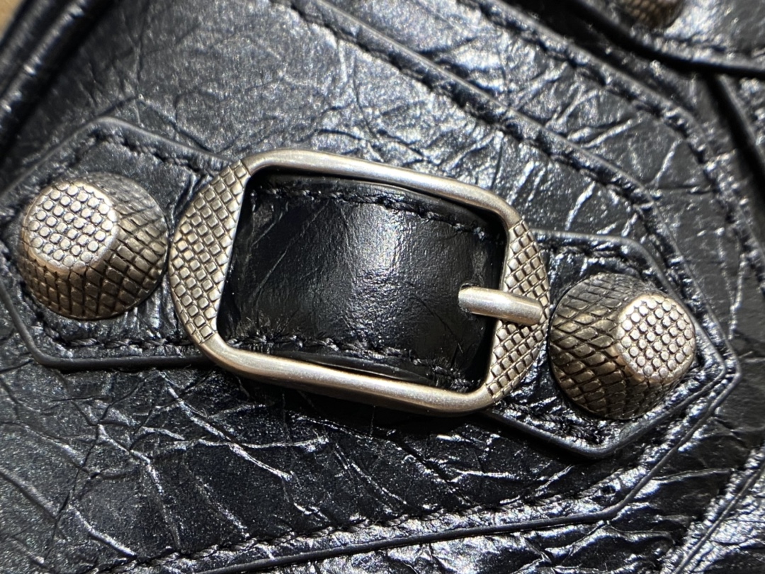 Balenciaga Le Cagole 26CM 抓皱牛皮月牙包 671309黑色