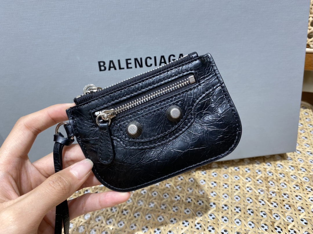 Balenciaga Le Cagole 26CM 抓皱牛皮月牙包 671309黑色