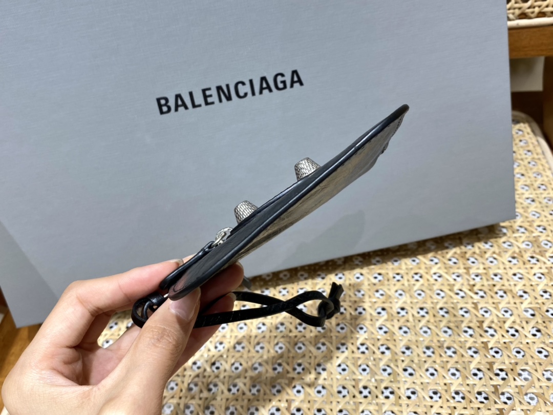 Balenciaga Le Cagole 26CM 抓皱牛皮月牙包 671309黑色