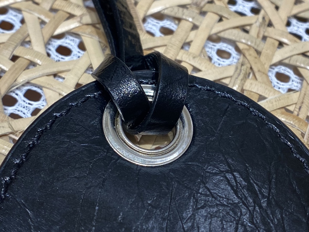 Balenciaga Le Cagole 26CM 抓皱牛皮月牙包 671309黑色