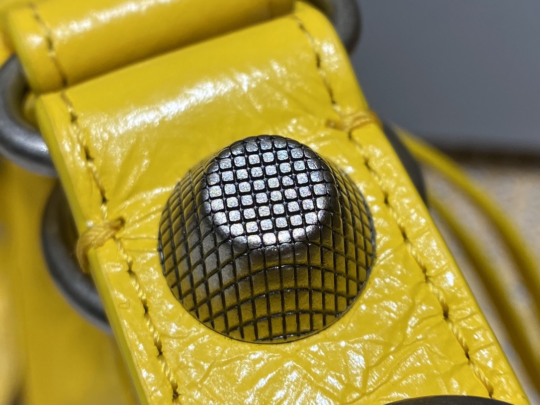 Balenciaga Le Cagole 26CM 抓皱牛皮月牙包 671309亮黄色