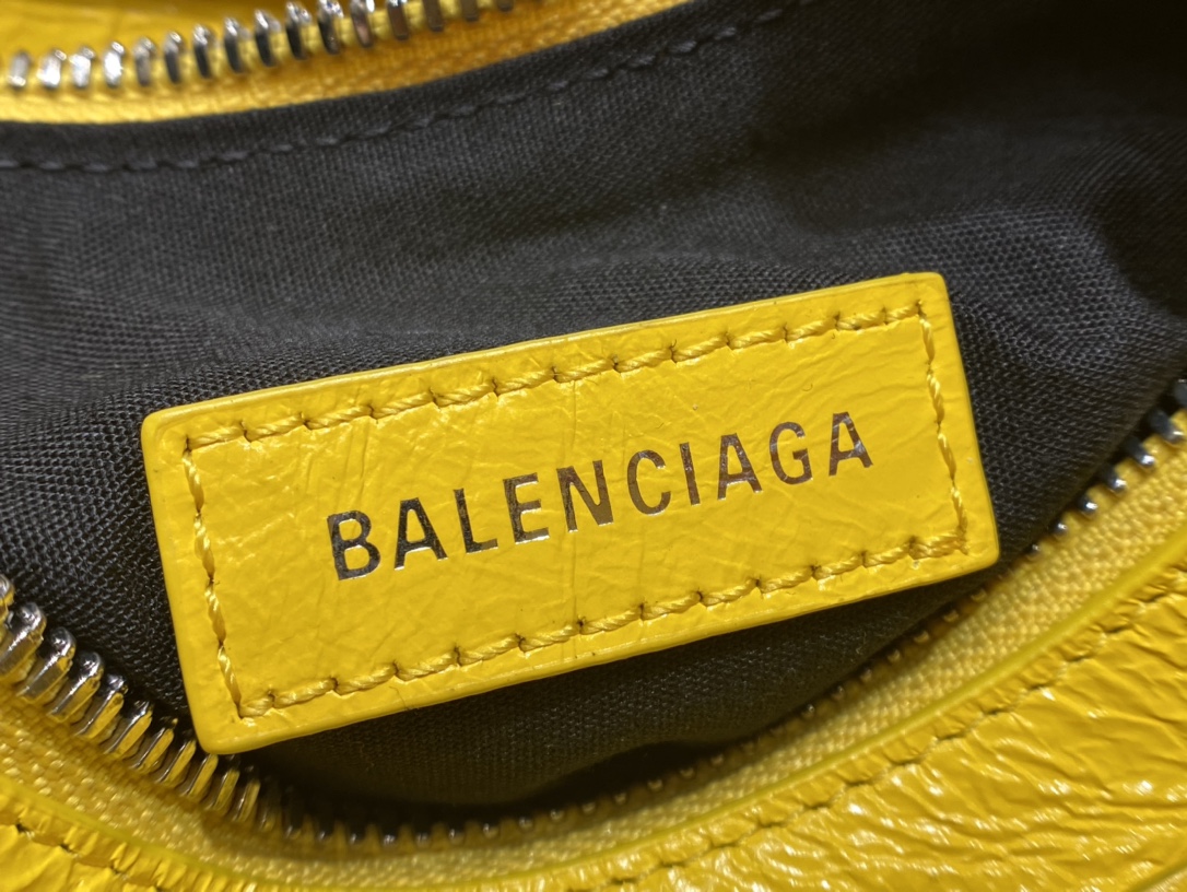 Balenciaga Le Cagole 26CM 抓皱牛皮月牙包 671309亮黄色