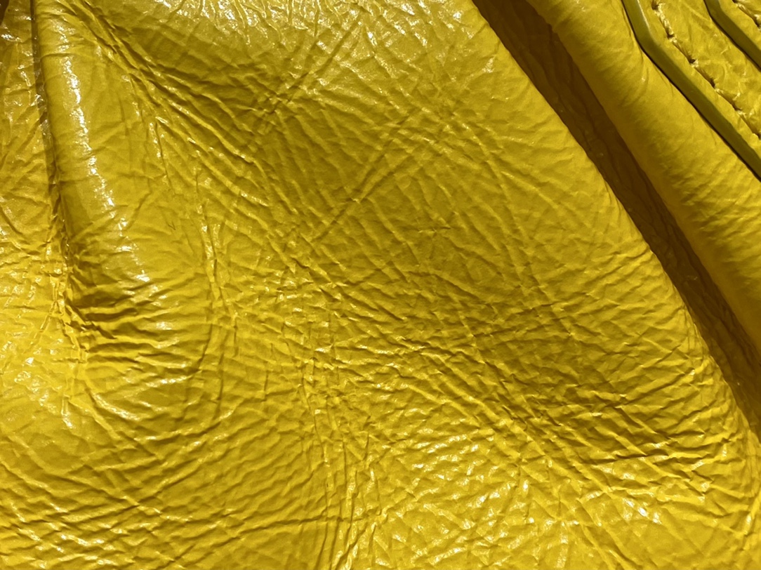 Balenciaga Le Cagole 26CM 抓皱牛皮月牙包 671309亮黄色