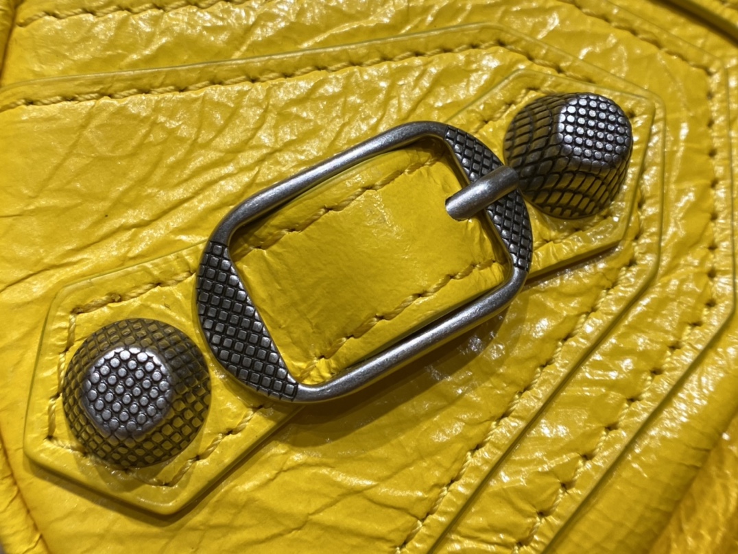 Balenciaga Le Cagole 26CM 抓皱牛皮月牙包 671309亮黄色