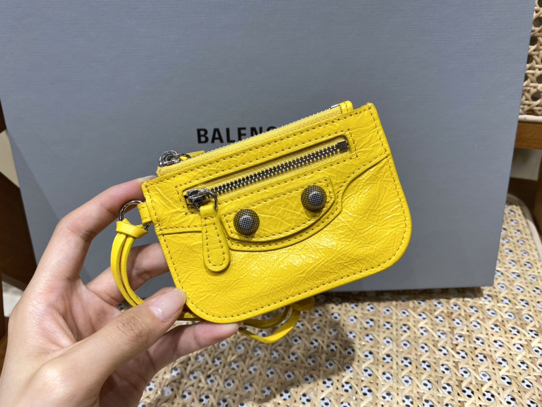 Balenciaga Le Cagole 26CM 抓皱牛皮月牙包 671309亮黄色
