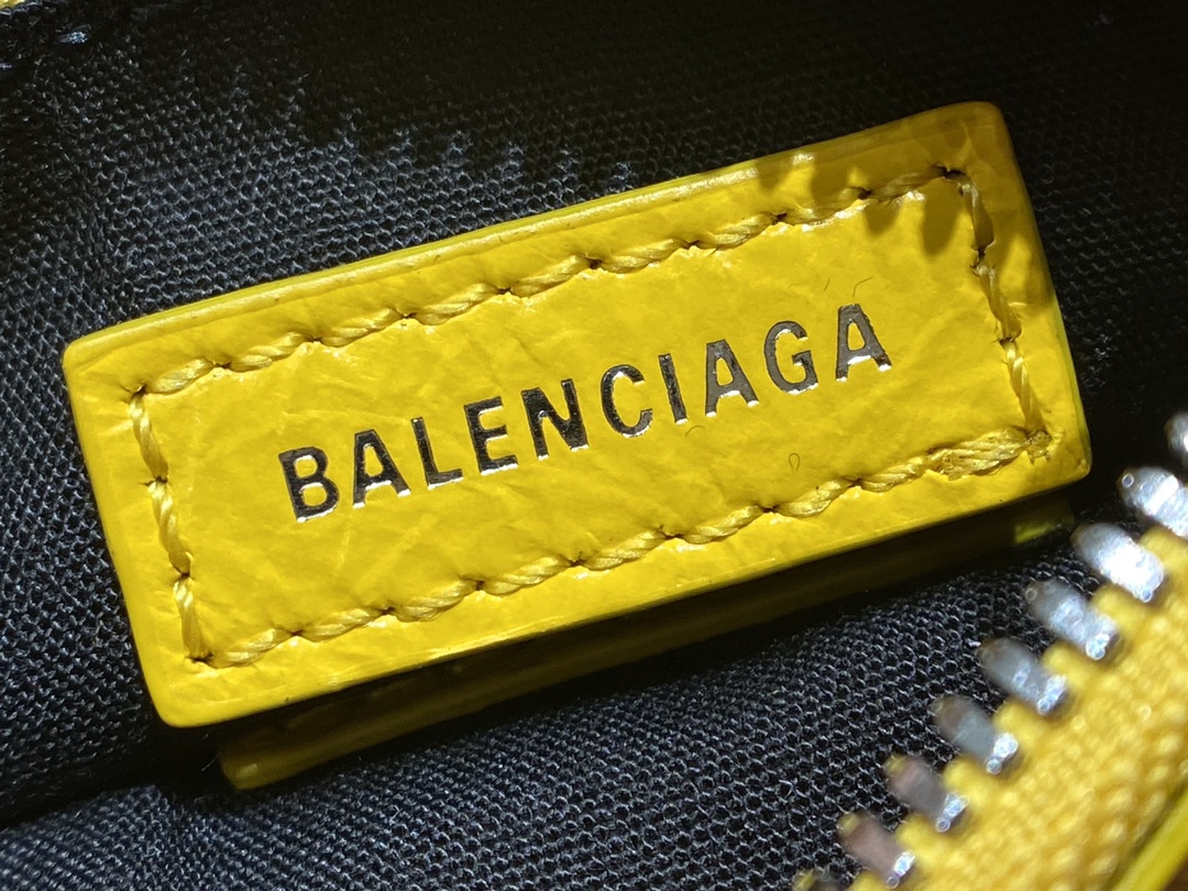 Balenciaga Le Cagole 26CM 抓皱牛皮月牙包 671309亮黄色