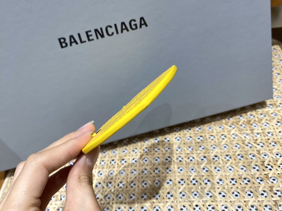 Balenciaga Le Cagole 26CM 抓皱牛皮月牙包 671309亮黄色